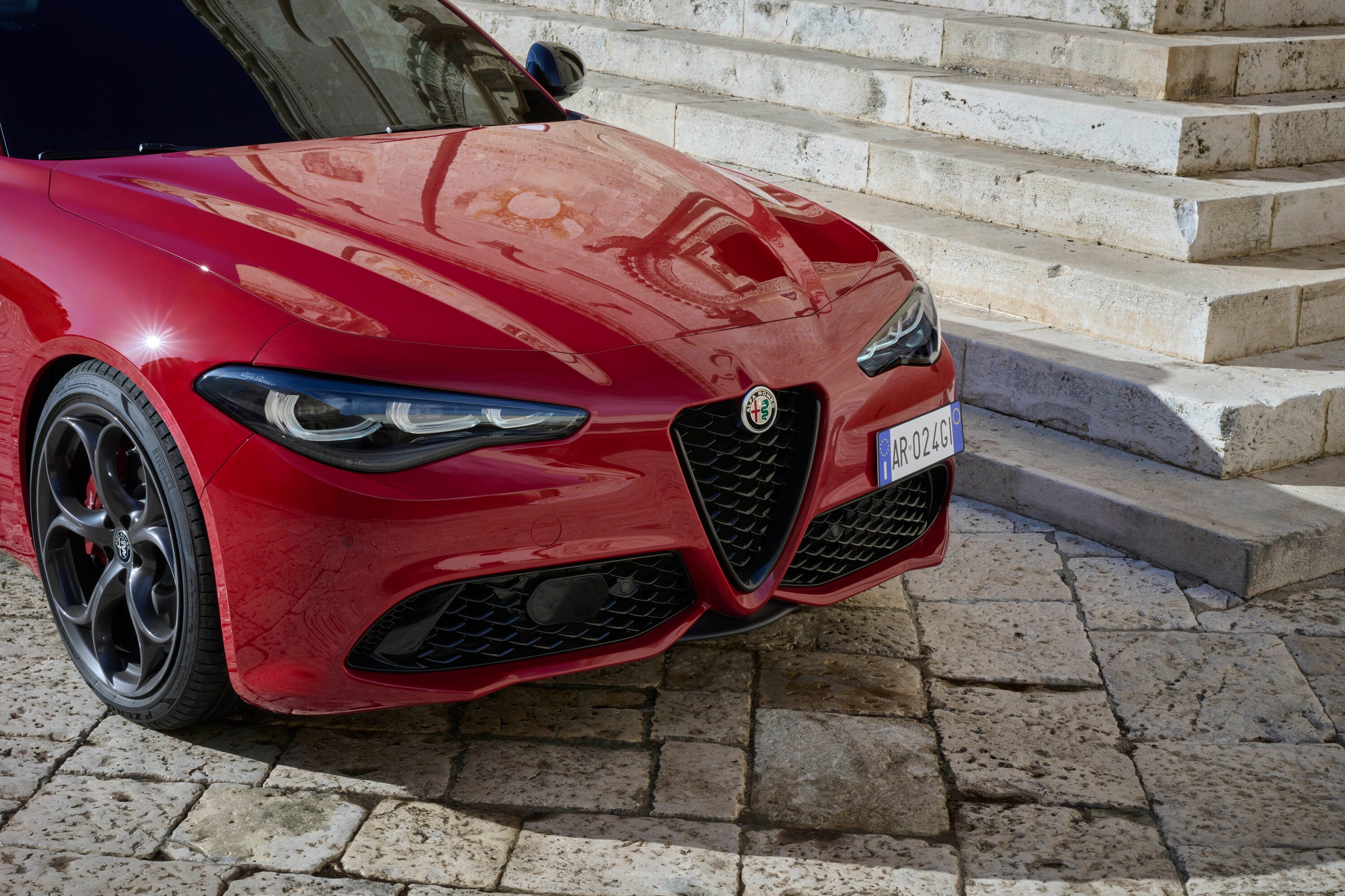 Alfa Romeo Giulia - foto 2