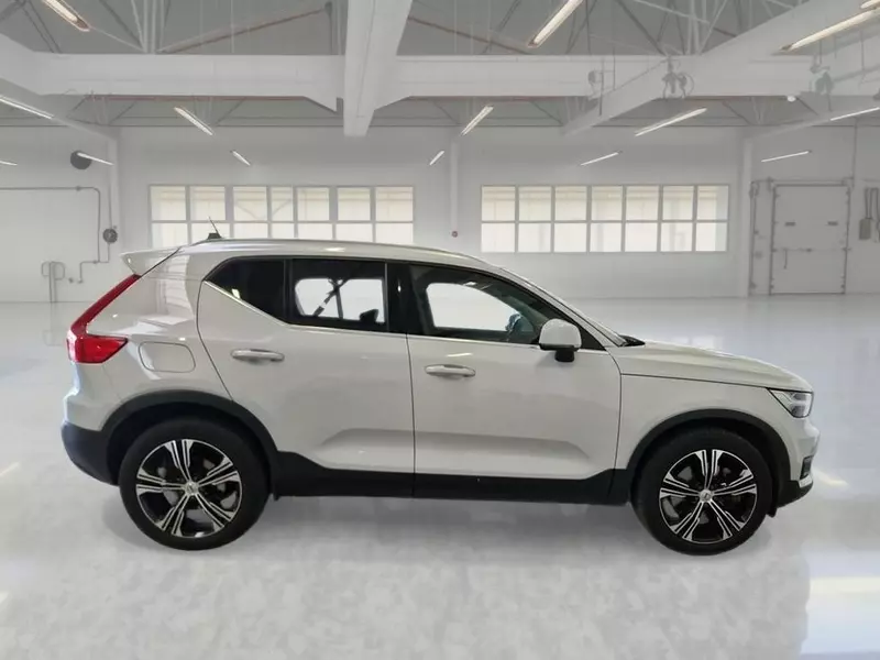 Volvo XC40 - foto 5