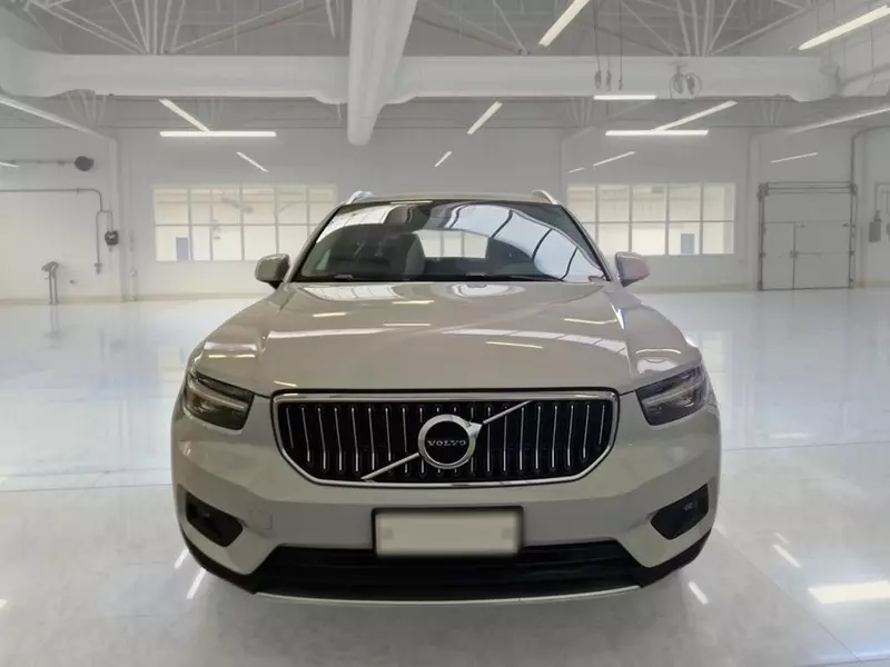 Volvo XC40 - foto 2