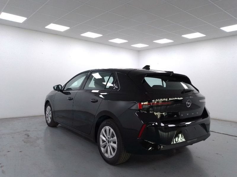 
								Opel Astra 1.2 t Elegance s&s 130cv at8 full									